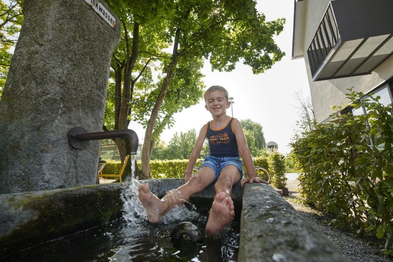 Radhotel Am Gleis Radolfzell am Bodensee Ngoại thất bức ảnh
